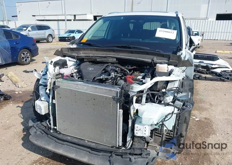 2024 Toyota Grand Highlander Platinum from USA, damaged, VIN 5TDAAAB51RS014533